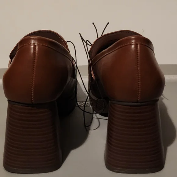 NWT a.n.a A New Approach Chunky Heels, Size 5.5 - Picture 9 of 14